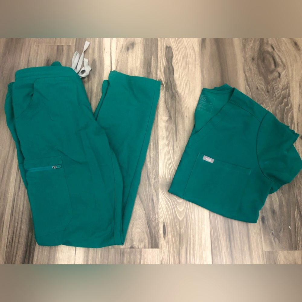 FIGS hunter green scrub set